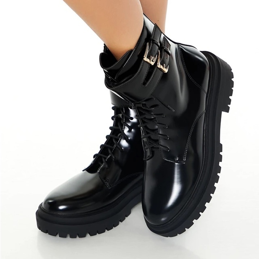 Forever 21 Patent Double Buckle Boot Sz 8